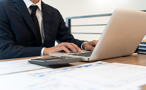 ?？谌肆Y源公司注冊