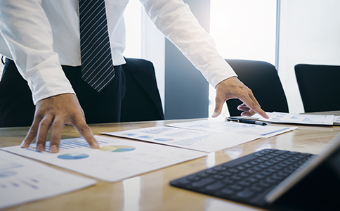 什么是?？诙悇?wù)變更