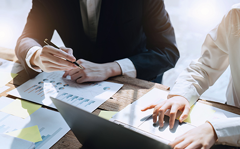 ?？谧?cè)科技公司的具體流程