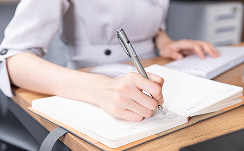 ?？谧怨煞萦邢薰镜幕緱l件