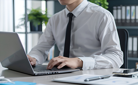 ?？趧趧?dòng)派遣許可證辦理流程