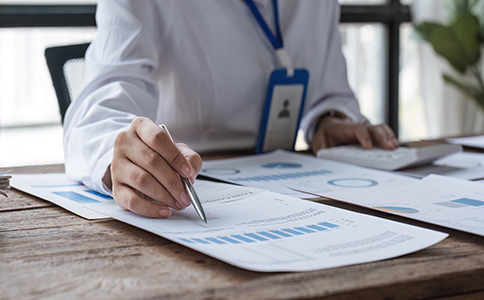 ?？谧原h(huán)保公司要求