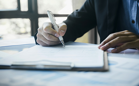 ?？谧怨镜刂芬蟮幕緱l件