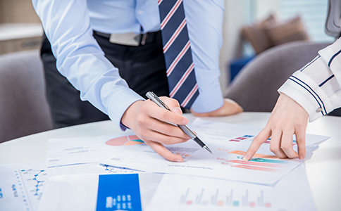 注冊(cè)?？谥型夂腺Y公司的條件